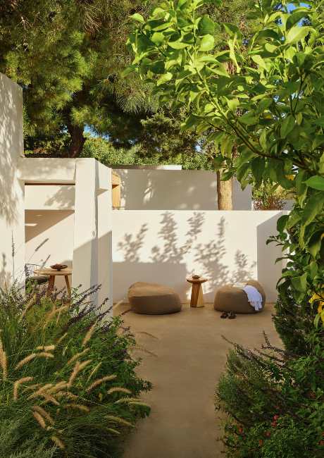 Nature Superior Bungalow with Private Garden Entrance