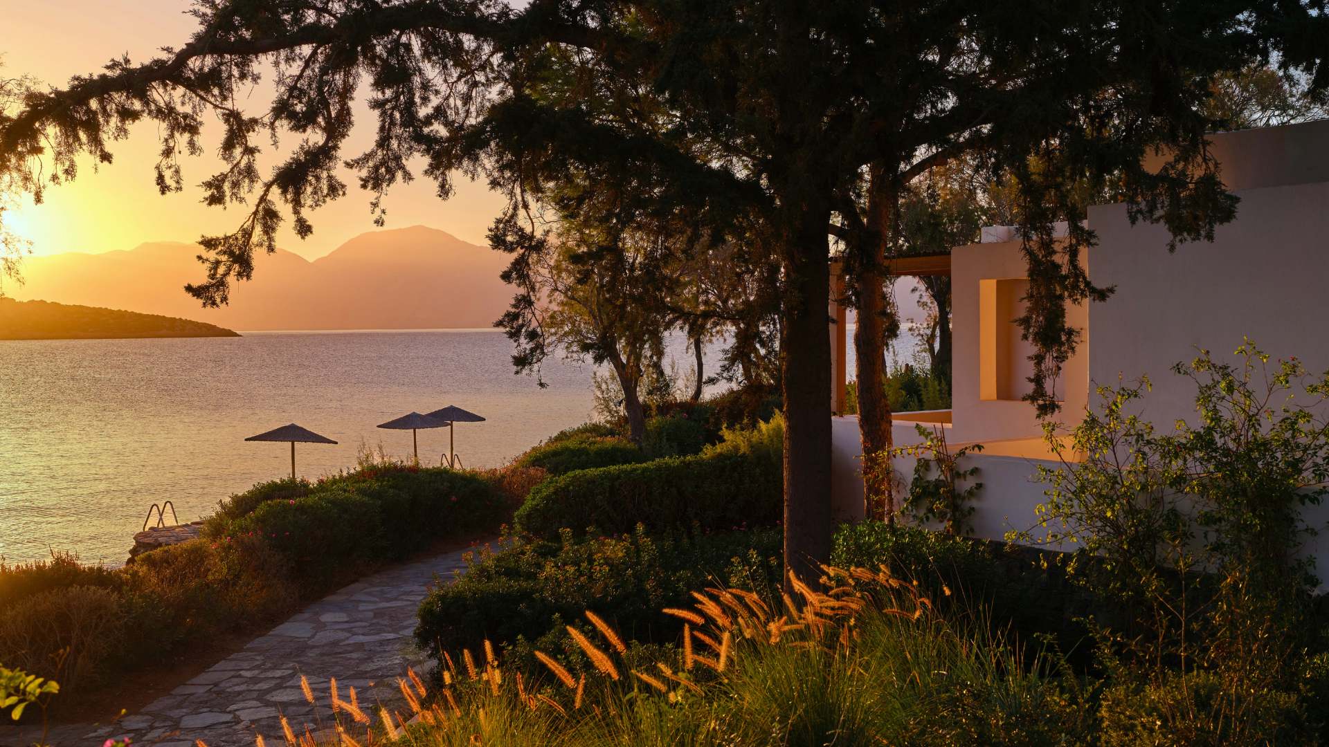 Superior Seafront Bungalow_Sunrise View