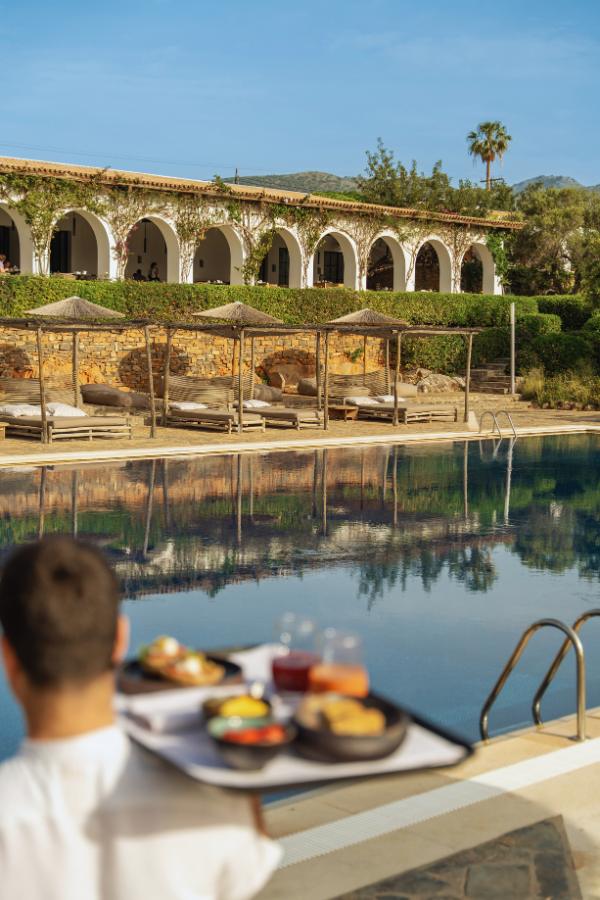 Ibiscus Pool Bar