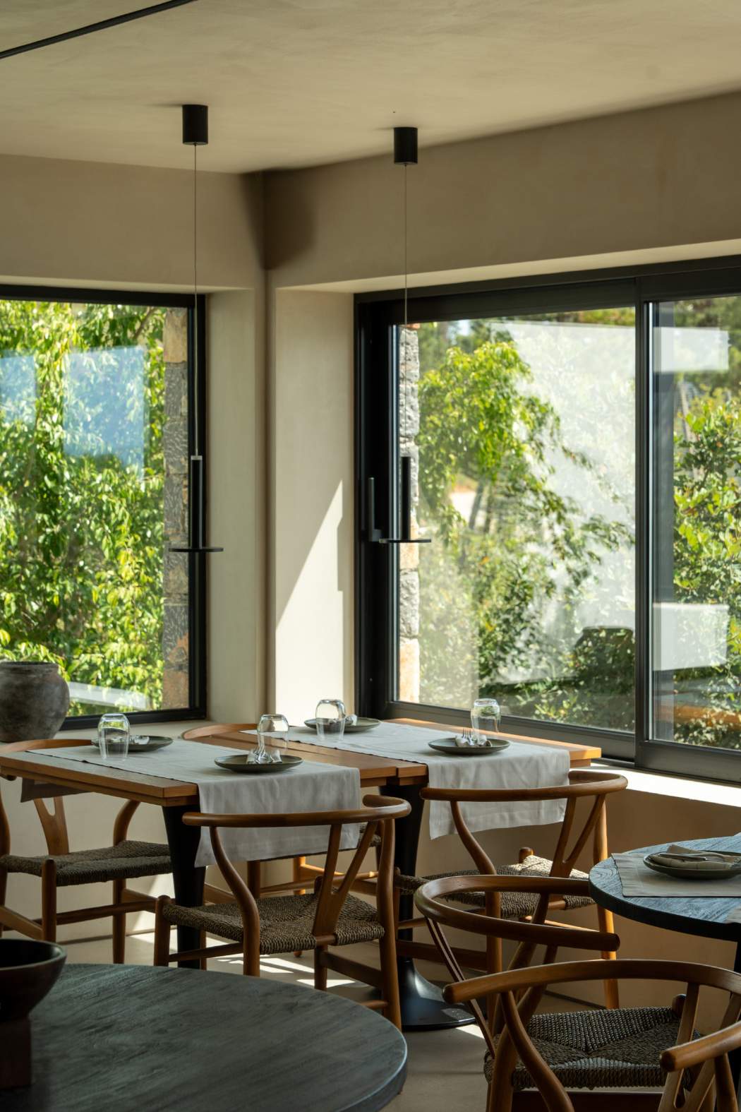 Interior Terpsis Restaurant