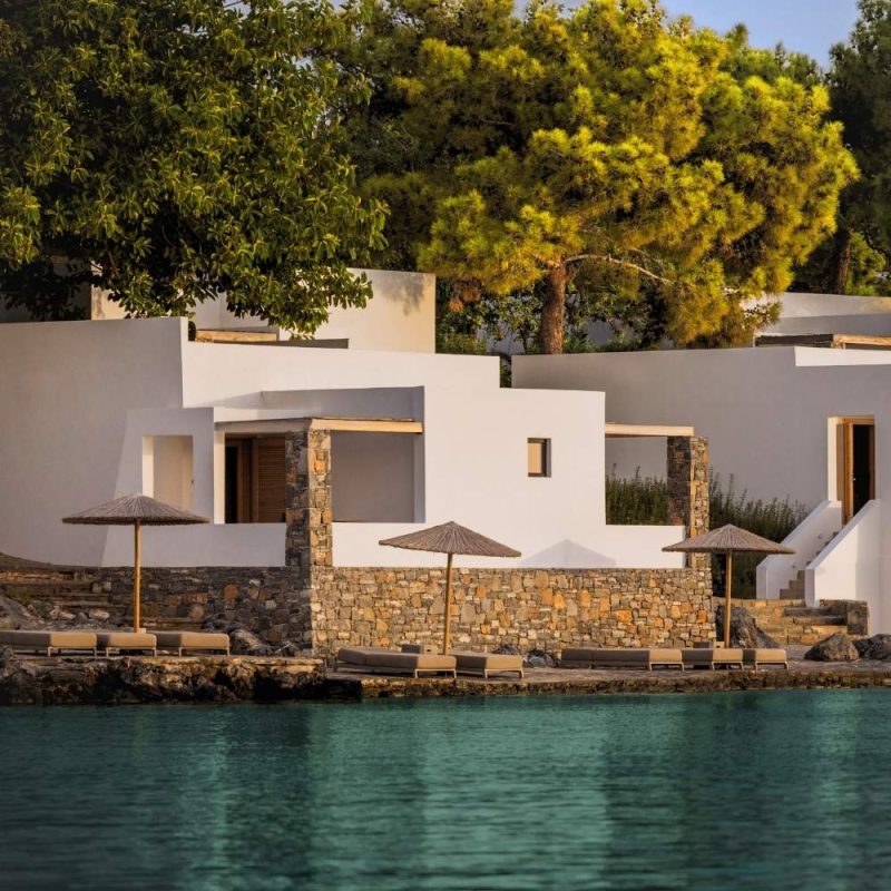 Sup Waterfront Bungalow