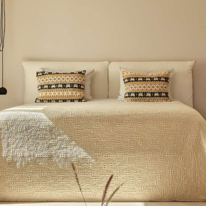 Superior Seafront Bungalow_Bedroom