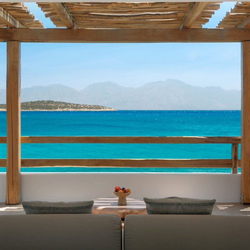 Three Bedroom Waterfront Villa with Private Pool_ Bedroom